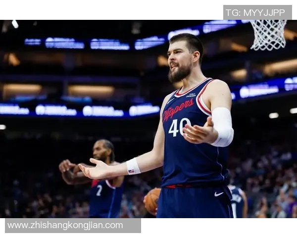 步行者官宣得到祖巴茨和布朗，两人分别穿40号和24号球衣